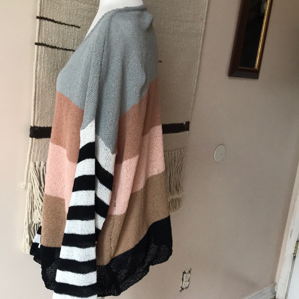 Striped Pattern Colorful Oversized Shirt/Sweater - Picture 4 of 4